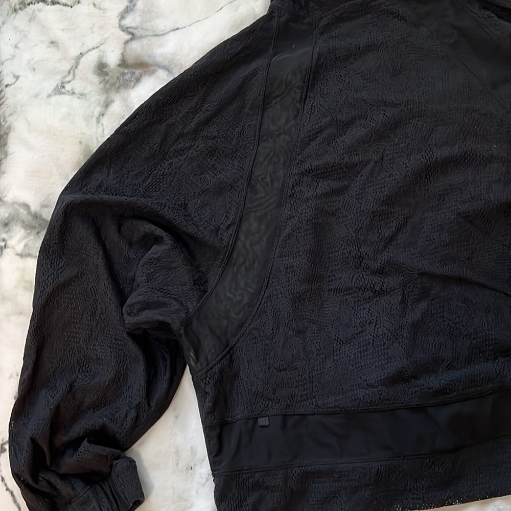 Lululemon jacket - Picture 2 of 3